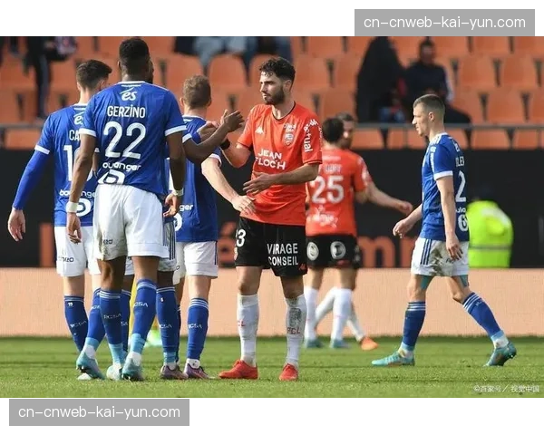 图卢兹与斯特拉斯堡比赛因恶劣天气中断半小时