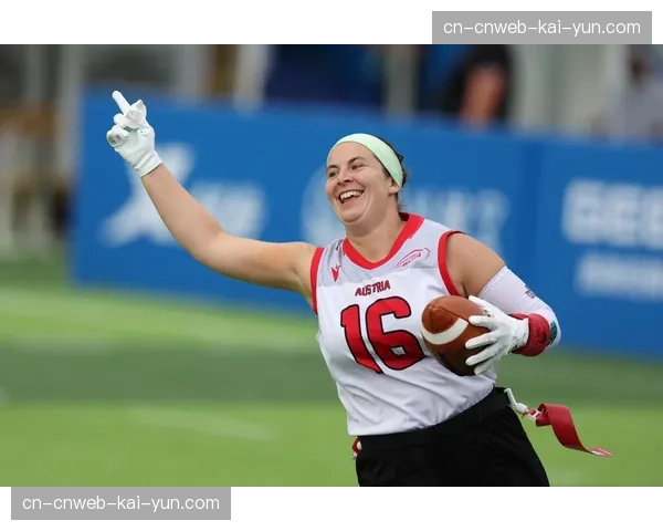 美国大学橄榄球冠军赛:加州大学伯克利分校金熊队夺冠 美国大学橄榄球冠军赛:加州大学伯克利分校金熊队夺冠